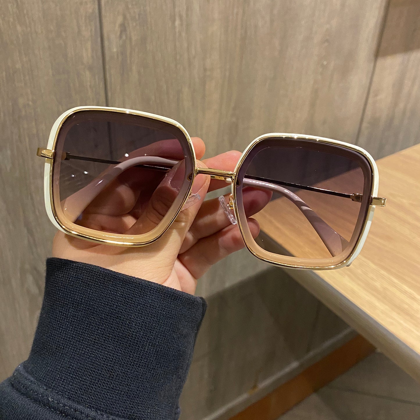 Retro Large Square Frame Women's Sunglasses
